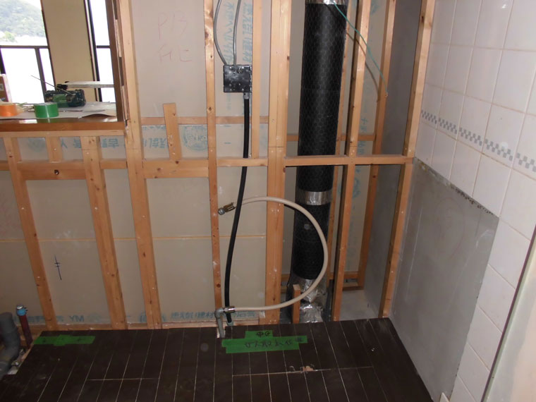 キッチンの解体後　2