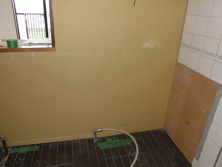 キッチン据え付け前　2